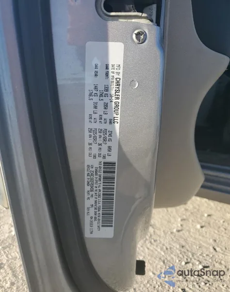 2015 Chrysler Town & Country Touring z USA, uszkodzony, nr VIN 2C4RC1BG5FR594596